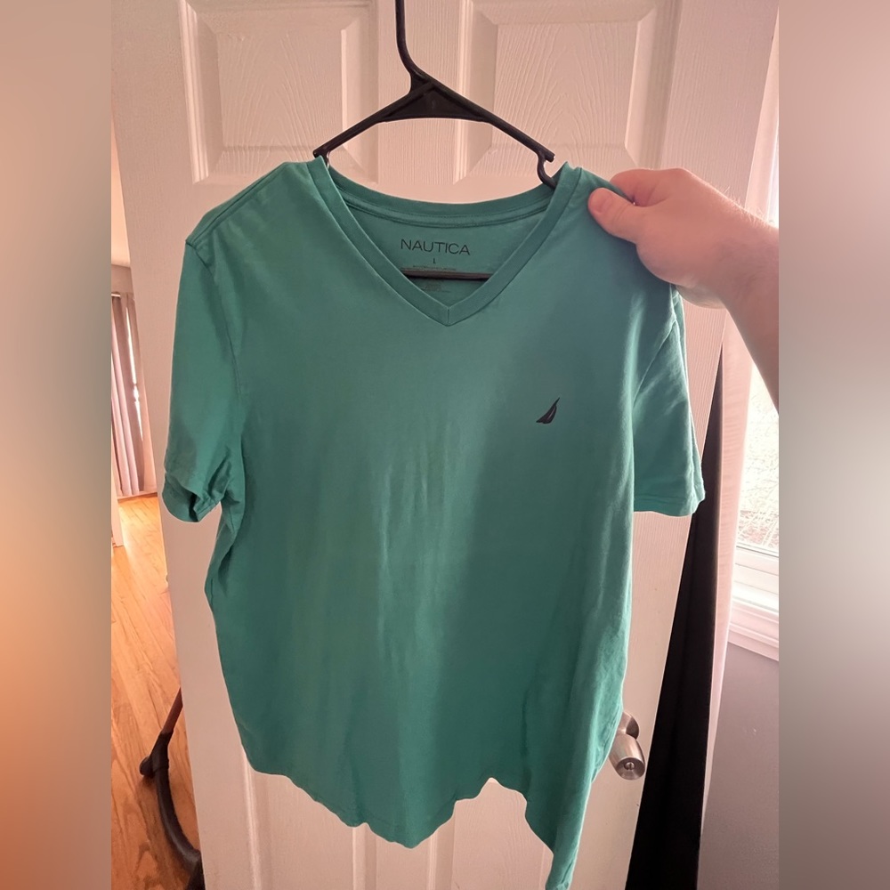 Nautica V Neck t shirt